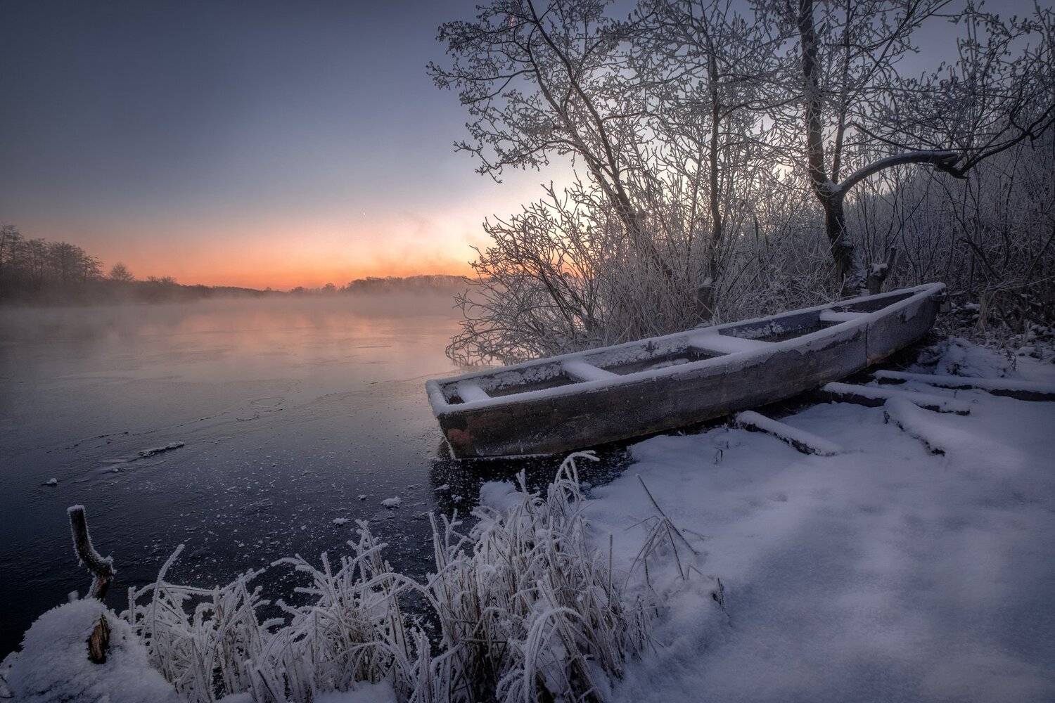 шатура, озеро, холод, лед, снег, лодка, вода, мороз, рассвет, утро, пейзаж, Андрей Чиж