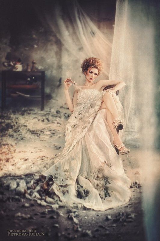 Julia*. фото превью