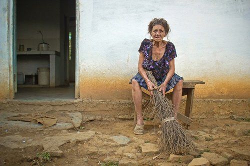 жизнь какая есть...