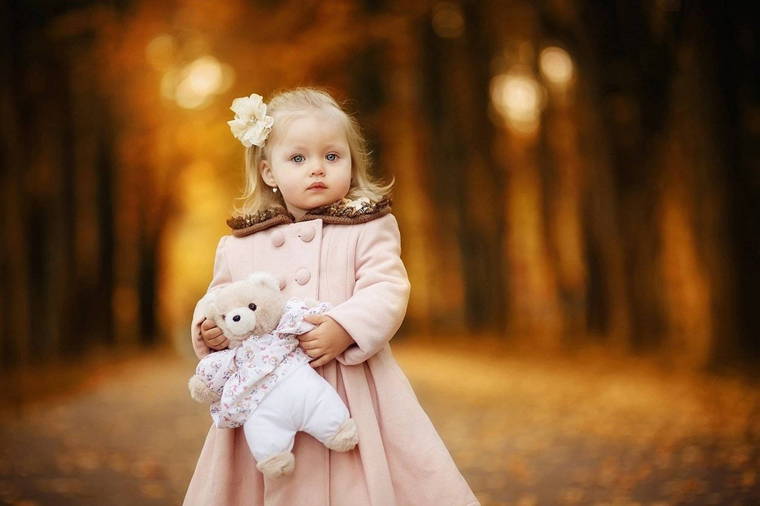 Аллея, Девочка, Дети, Игрушка, Коричневый, Мишка, Оранжевый, Осенняя прогулка, Осень, Пальто, Парк, Макеичева Анна