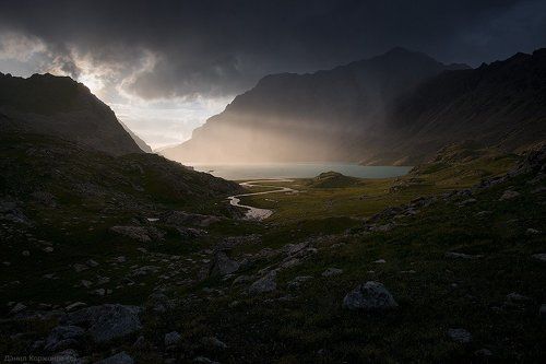 Вечер на озере Алакёль