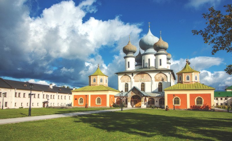 Собор Успения Пресвятой Богородицы.Тихвинский мужской монастырь. фото превью