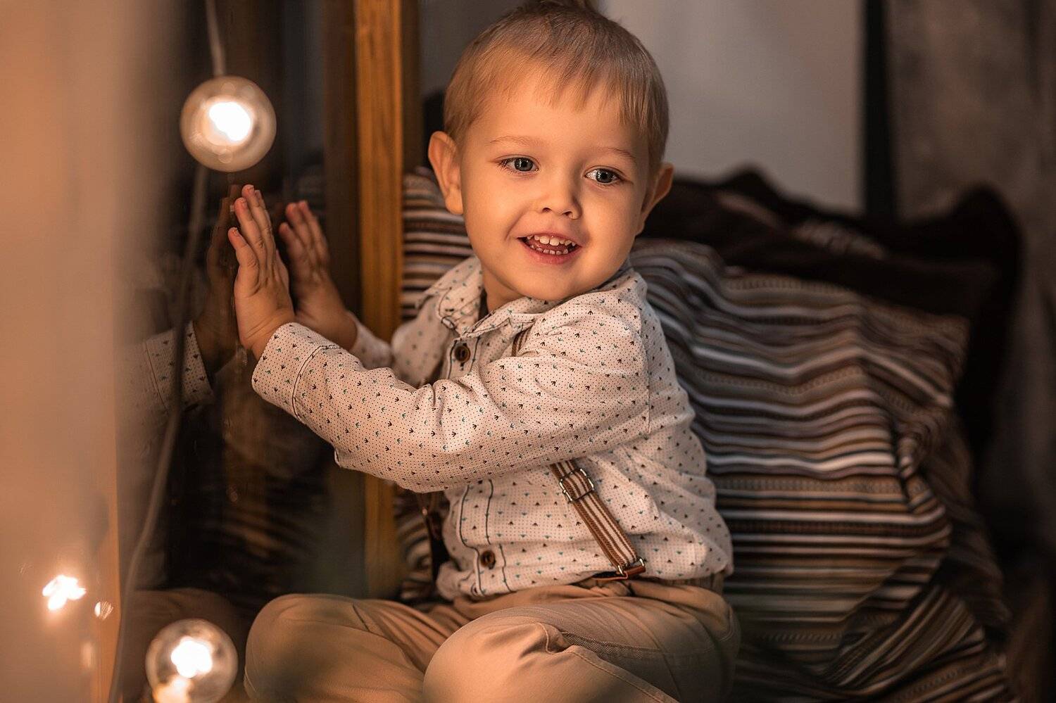 мальчик, фотосессия, семейная фотосессия, новогодняя фотосессия, семейная фотосессия, новый год 2020, фотостудия, Владимир Васильев