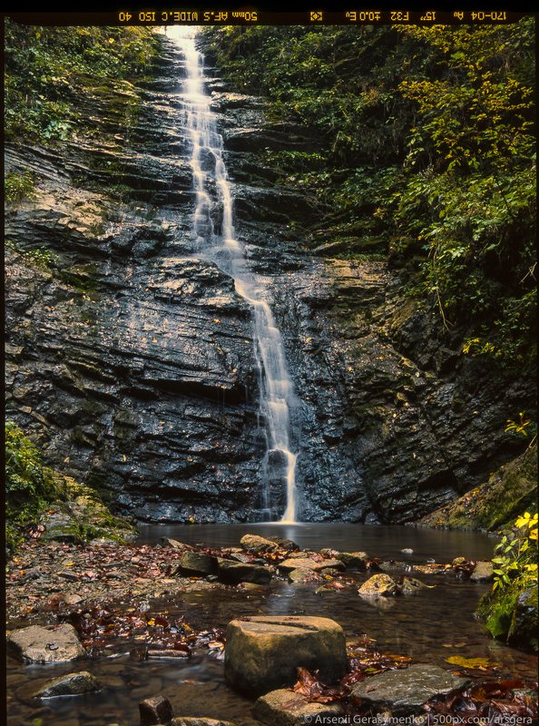 waterfall, stream, water, autumn, carpathians, carpathian mountains, countryside, mood, tranquil, mountains, foliage, wonderland, land, field, scenic, fall, background, tree, outdoor, forest, color, colorful, alpine, hill, scenery, yellow, country, vivid, Waterfall in the Carpathian mountains, Ukraine, Fuji Velvia Film фото превью