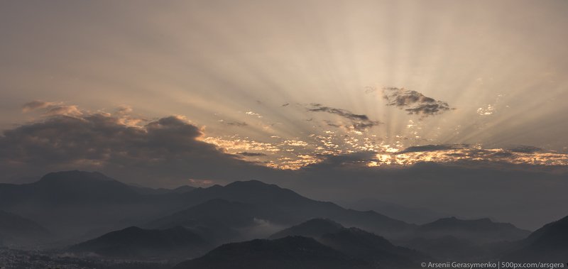 panoramic, sunset, dawn, nature, landscape, tree, sky, outdoors, sun, no person, mountain, evening, dusk, fog, fair, weather, horizontal, light, hill, cloud, scenic, nepal, himalayas, trek, trekking, himalaya, panorama, cloudscape, village, terrace, cloud Sunrise in the Himalayas Panoramic view фото превью