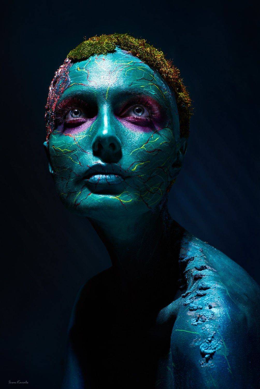 портрет, лицо, девушка, мох, симбиоз, влияние, свойства, жизнь, взаимность, обмен, связь, Ковалёв Иван