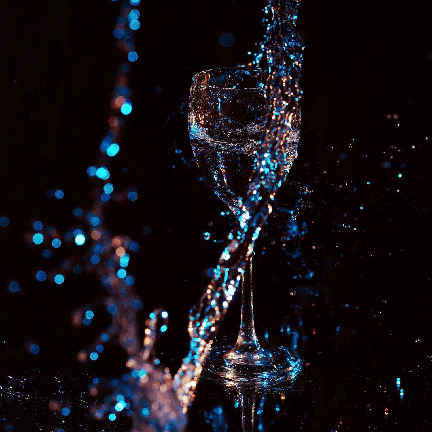 брызги,вода, фужер, бокал, вспышка, студия, натюрморт, Вадим Миронов