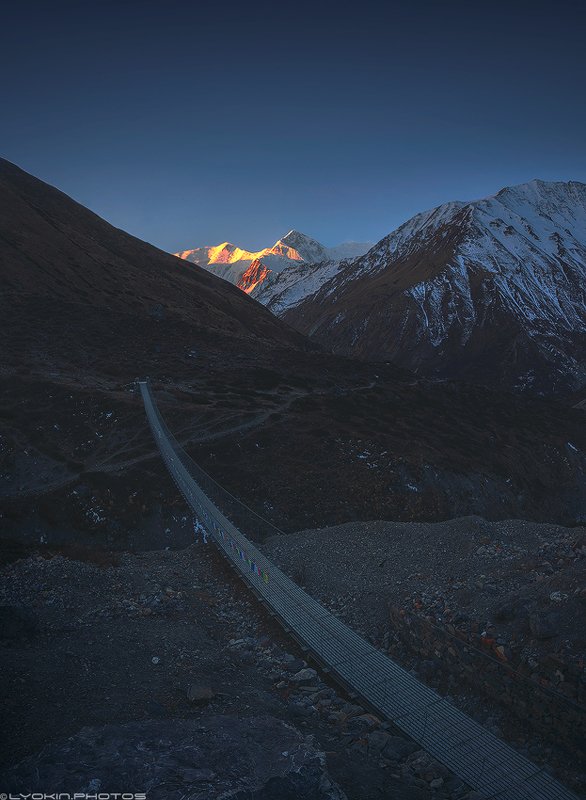 Горы первыми видят солнце фото превью