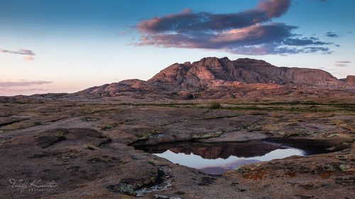 про гранитную интрузию, чий... и запах спиреи