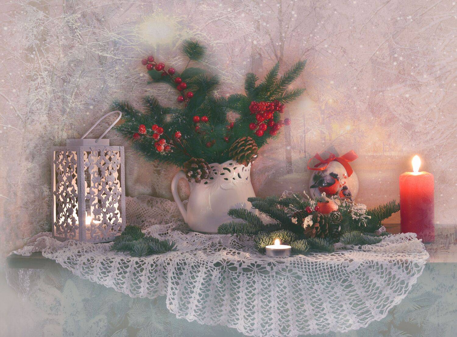 still lif,  натюрморт,  фото натюрморт,зима, декабрь,ветки голубой ели, новый год, свечи, подсвечник,предвкушение, игрушки, настроение, снегири, шишки, Колова Валентина