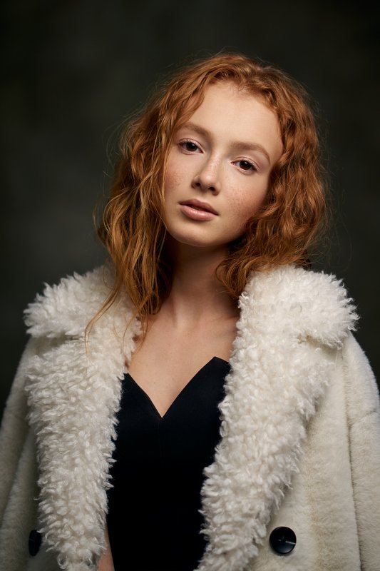 portrait, girl, lowkey, black, beautiful, pretty, eyes, lips, redhead, freckles, ginger, рыжая, портрет, девушка Юля фото превью