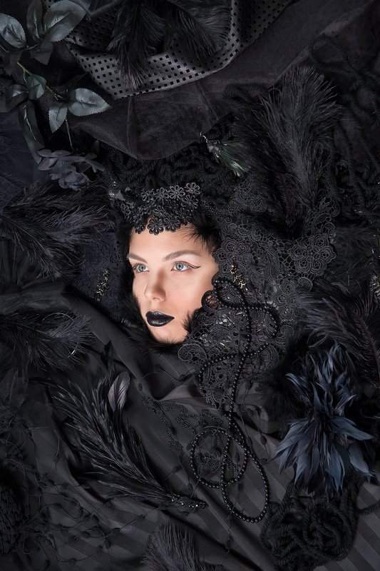 ТЁМНАЯ СТОРОНА фото превью