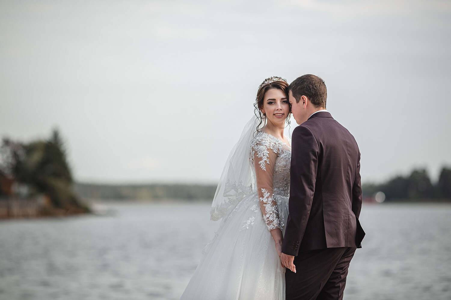 свадьба, свадебная фотосессия, жених, невеста, жених и невеста, свадебный букет, белое платье, счастье, любовь, осень, wedding, weddings, bride, groom, autumn, Владимир Васильев