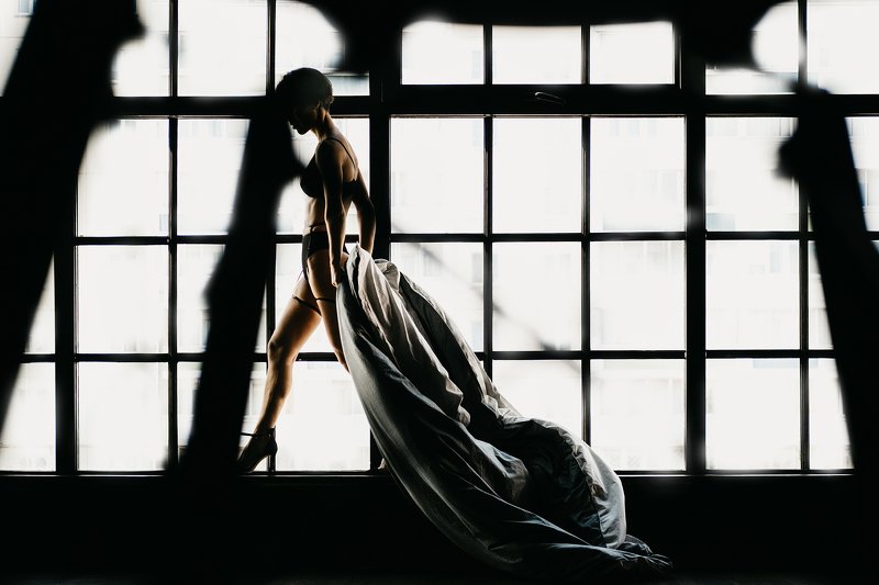 У окна фото превью