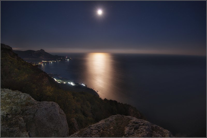 крым, ласпи, ночь, луна, дорожка, море В лунном свете фото превью