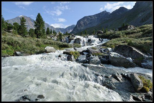 Ледниками, рождённая