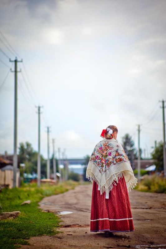 девушка, народный костюм, россия Урал фото превью