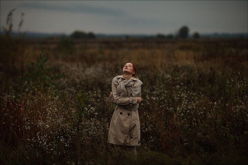 autumn, girl, portrait, cold, field, cloudy *** фото превью