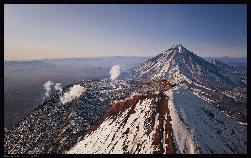 над кратером Авачи фото превью