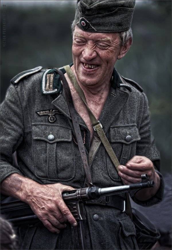 , Виктор Перякин