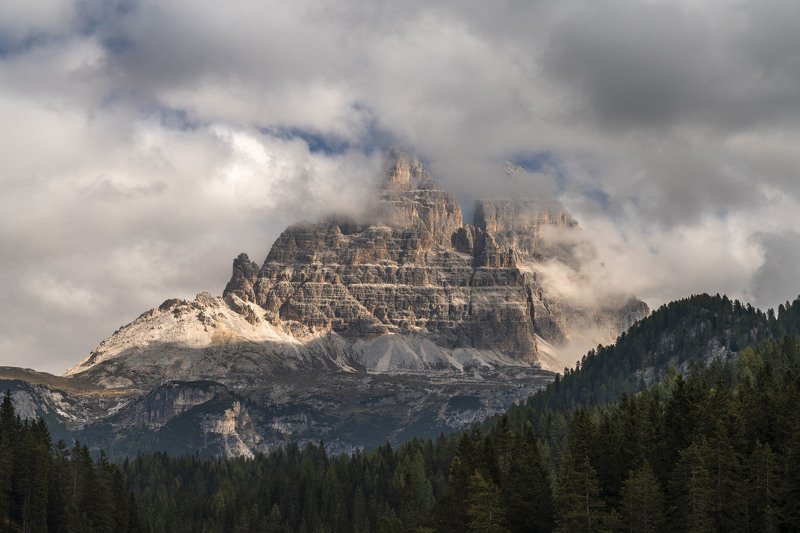 Тре Чиме в облаках фото превью