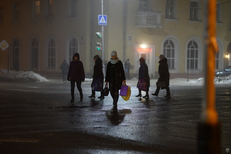 уличная фотография, streetphotography, ночь, туман, Подиум фото превью