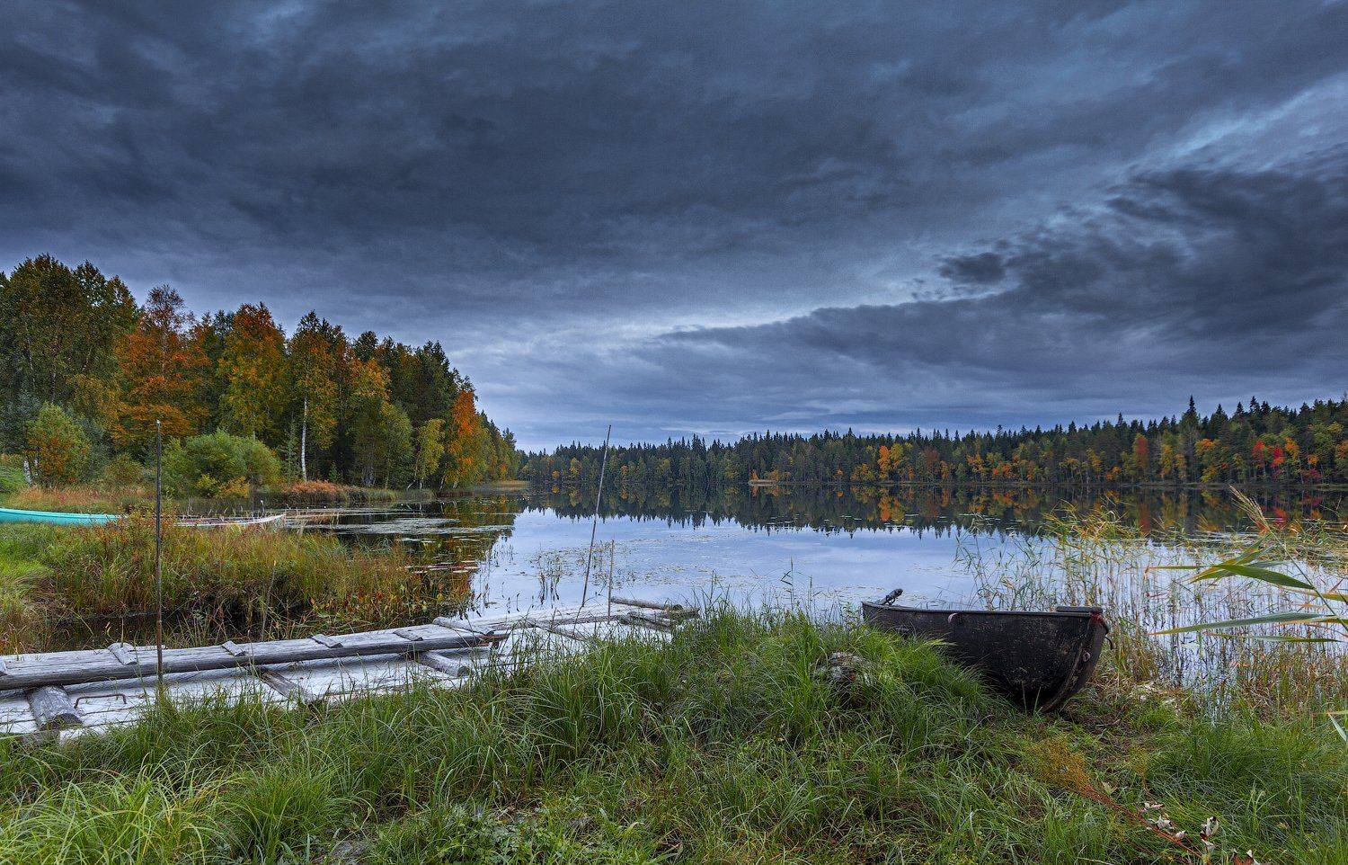 архангельская обасть, амбурские озера, староверы, русский север, осень, лодка, Михаил Карпов