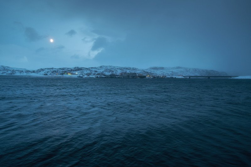 north night cold forest nature landscape kola peninsula ocean winter North vilage. фото превью