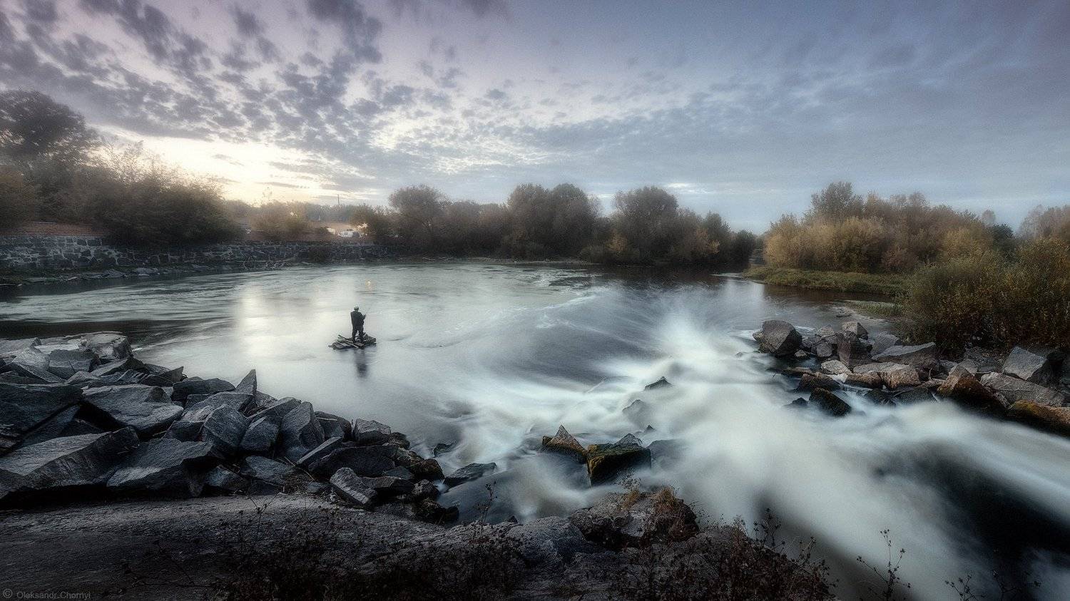 украина, коростышев, природа, полесье, река, тетерев, дамба, человек, рыбак, уединение, счастье, жизнь, воздух, чистый, вдохновение,  облака, закат, камни, гранит, величественный, поток, отражение, трава, отдых, деревья, просторы, фотограф, чорный,, Александр Чорный