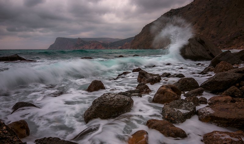 Крым. Зимний шторм. фото превью