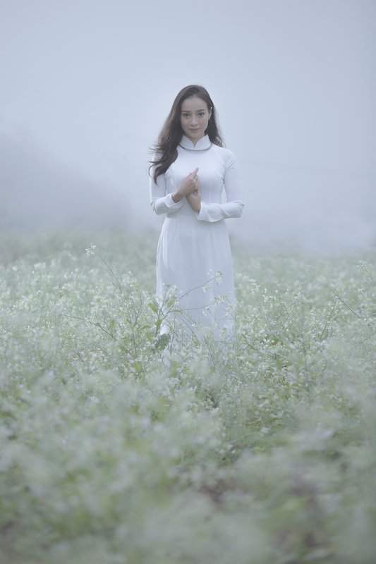 Vietnamese lady фото превью