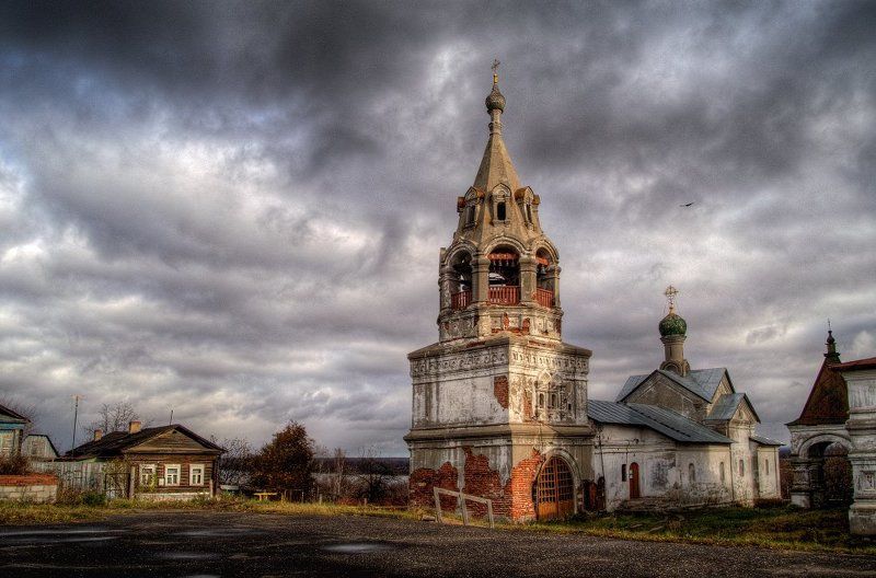 октябрь, церковь, луч, солнца, холодное, воскресенье Холодное восресение октября фото превью