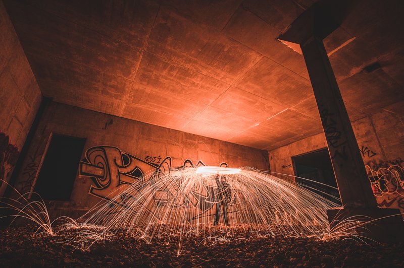 ночь, искры, свет, человек, эффекты, граффити \