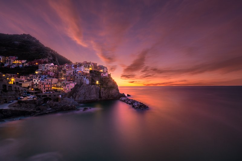 italy,sunrise,riomaggiore,long exposure,amazing color,town,rocks,seascape, first light фото превью