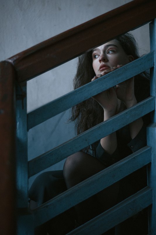 девушка, портрет, художественная фотография, живописный портрет Литературный подъезд фото превью