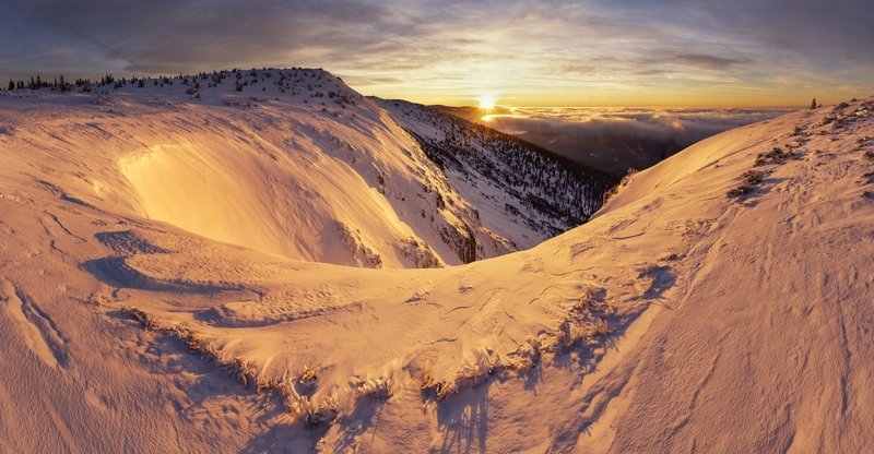 czechia, mountains, czech mountains, sonya6400, irix, krkonoše On the edge.. фото превью