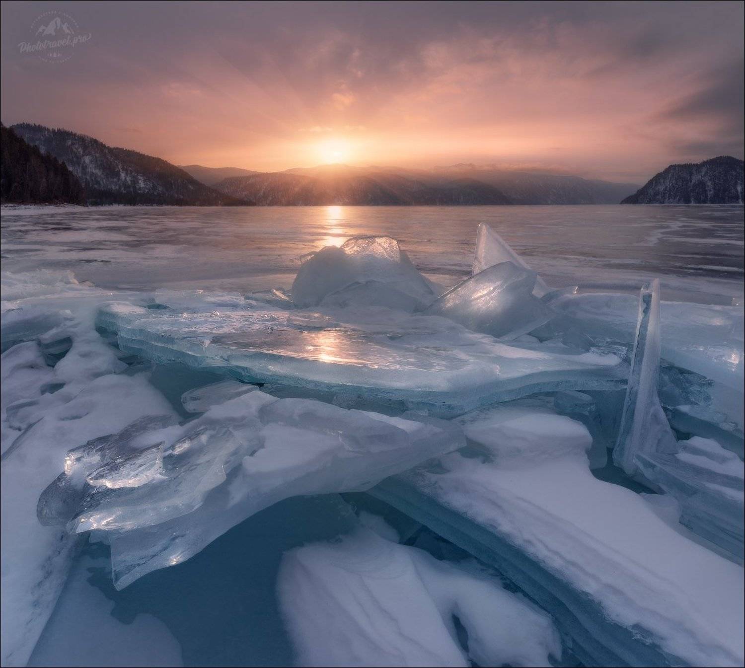 алтай, горный алтай, телецкое озеро, яйлю, алтайский заповедник, иланда, чулышман, артыбаш, бия, верховка, низовка, ледостав, лед, зима, Влад Соколовский