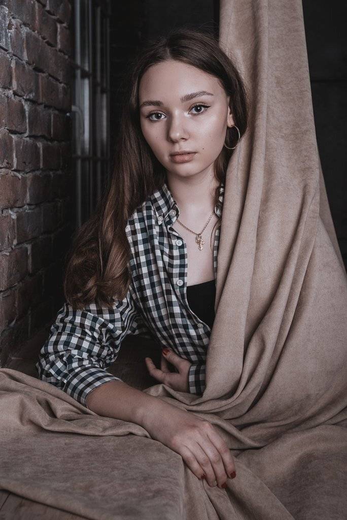 женский портрет, Анисимова Ольга Леонидовна