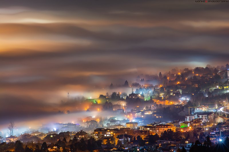 fog, night, city, colors  The fog is back фото превью