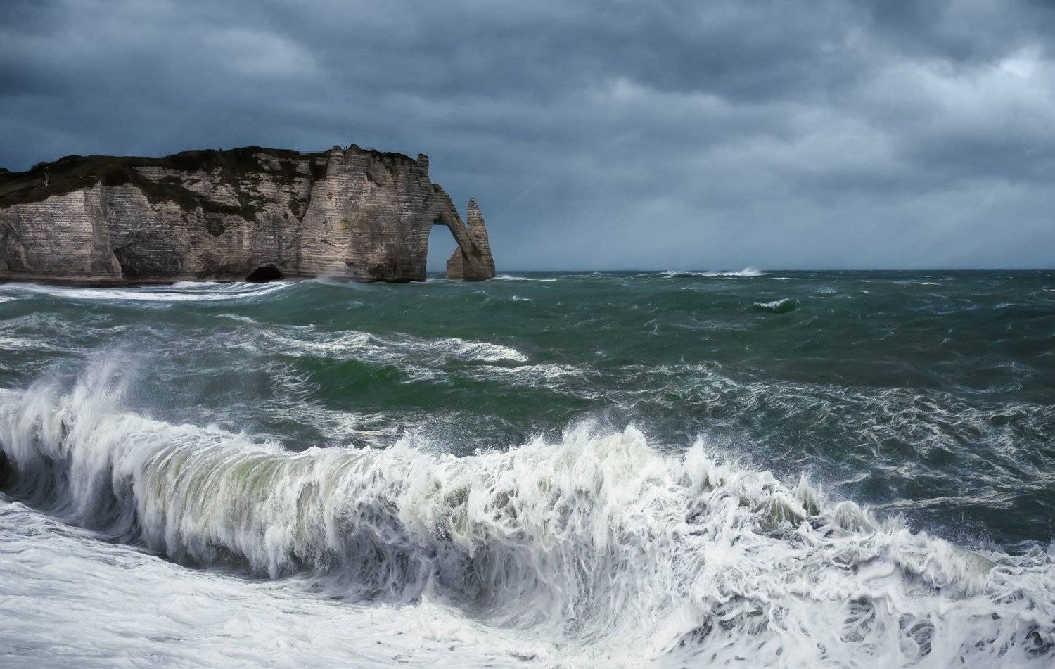 пейзаж,океан,шторм,берег,нормандия,скала,волны,непогода, Тамара