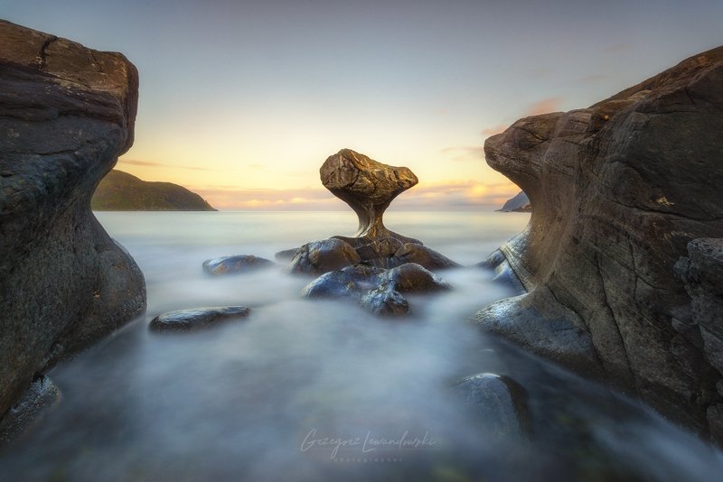 Stone фото превью