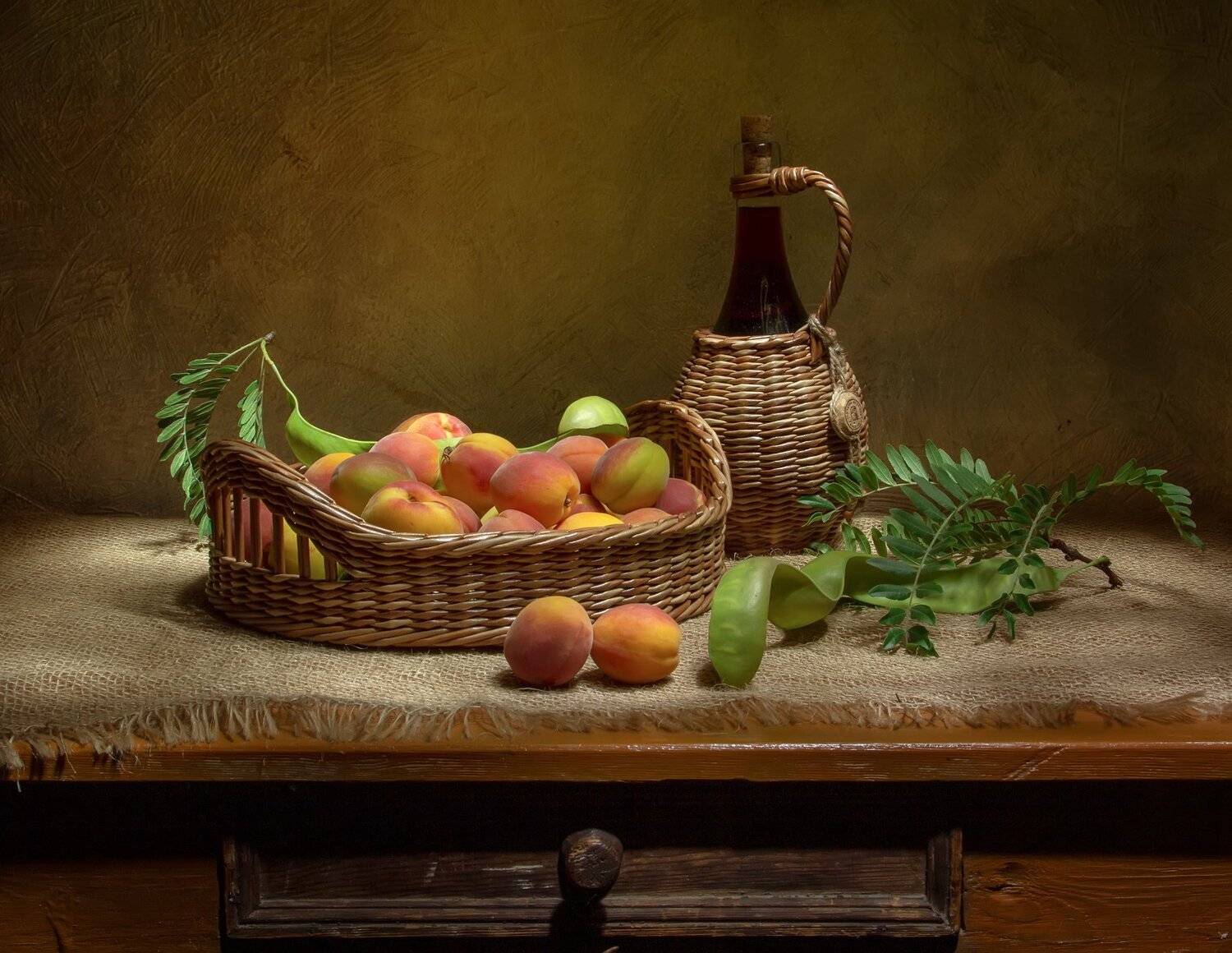 натюрморт, крым, абрикосы, вино, акация, Татьяна Феденкова