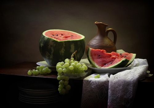 Виноград и арбуз