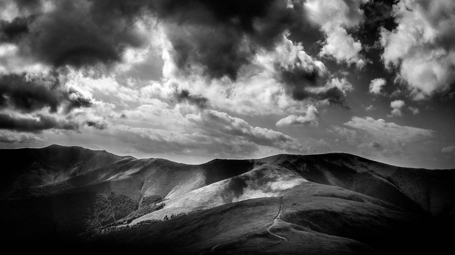 landscape, landscapephotography, mountain, mountainlandscape, mountains, mountainscape, scape, ukraine, blackandwhite, blackandwhitephotography, blackwhite, пейзаж, горы, облака,чёрно-белое, чб, Полина Хрол