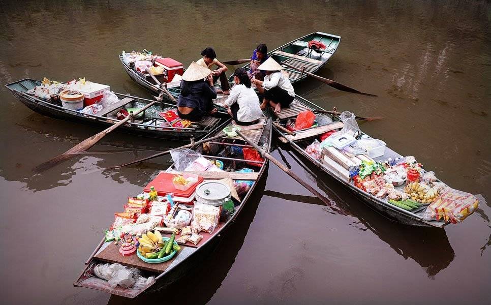 игральные карты на реке, frank dang, dang tuan trung, Frank Dang