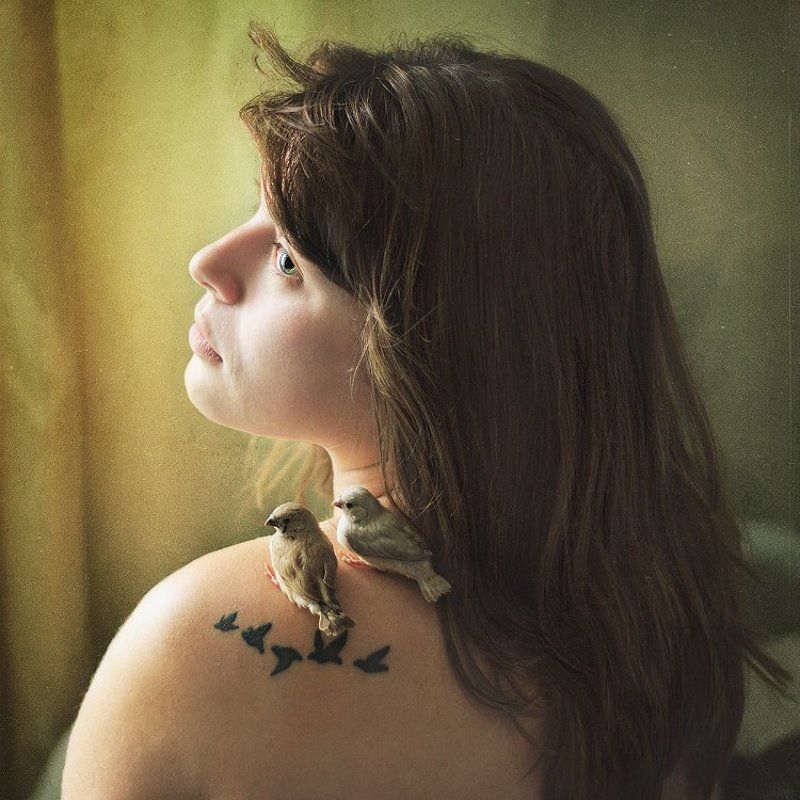 Портрет с птицами фото превью