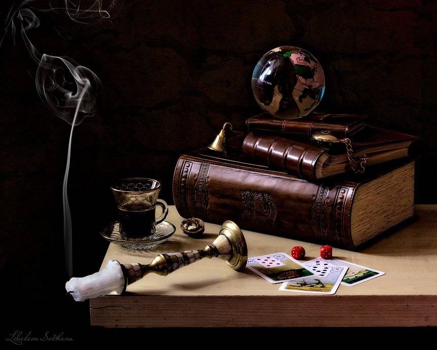 свеча,книги,карты,кофе,дым.натюрморт, Светлана Л.