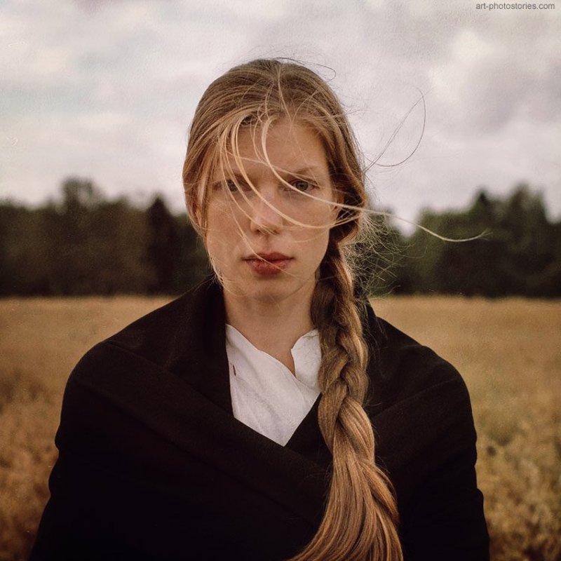 Ветер в поле фото превью