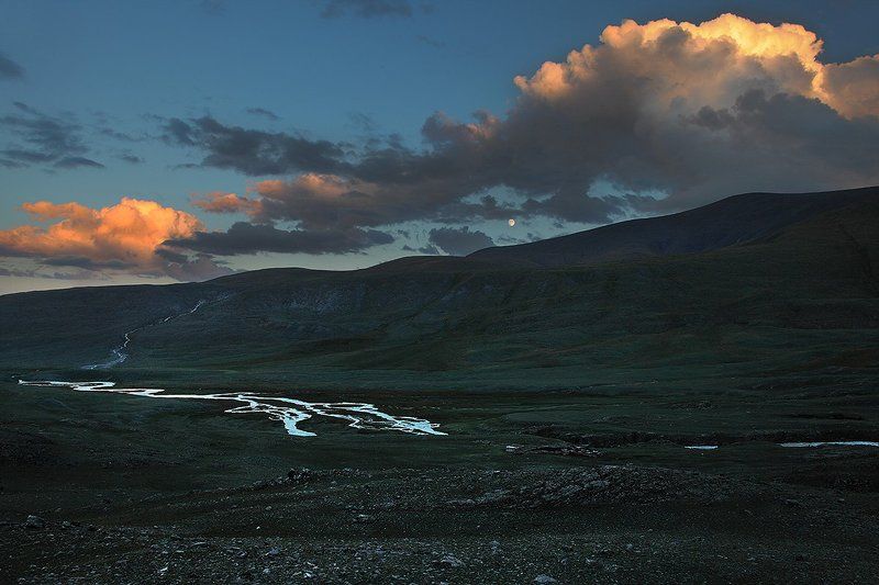 Накануне полнолуния фото превью