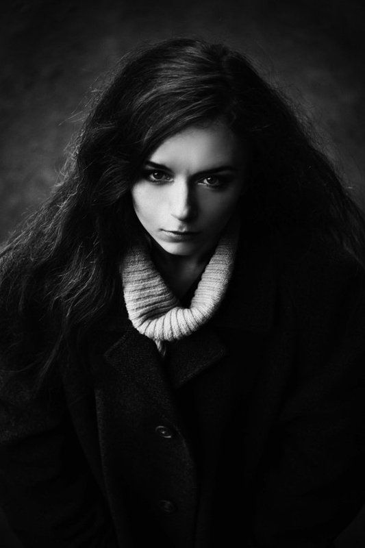 Женщина в большом городе фото превью